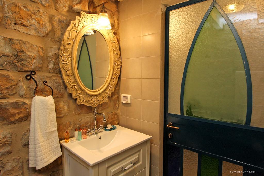 Hotel Beit Ha'Omanim à Safed Chambre photo